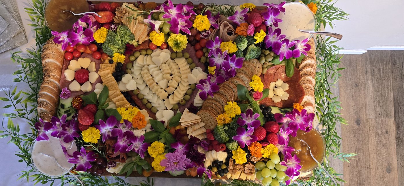 Floral grazing board